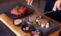 ホテルの敷地内または近くでの食事または食べ物