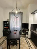 Televízia a/alebo spoločenská miestnosť v ubytovaní JEF Apartments Vaticano, Roma