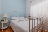 Posteľ alebo postele v izbe v ubytovaní Apartments by the sea Podaca, Makarska - 13189