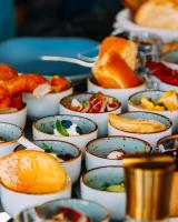 Jídlo v hotelu nebo okolí