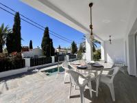 Balkón alebo terasa v ubytovaní Montsia 23 - Casa con piscina privada en Roses