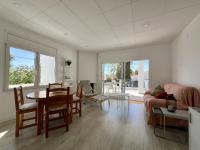 Posedenie v ubytovaní Montsia 23 - Casa con piscina privada en Roses
