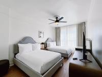 FOUND Hotel Carlton, Nob Hillにあるベッド