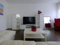 A television and/or entertainment centre at Villa Mont Rodó con piscina y jardín privado - Pet Friendly