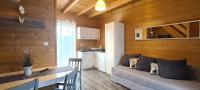 Kuchyňa alebo kuchynka v ubytovaní Resort EDEN domki, apartamenty i pokoje