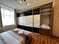 Postel nebo postele na pokoji v ubytování Apartment Karla Capka Street