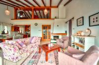 Posedenie v ubytovaní Pool Villa Abbazia Seaview - Happy Rentals