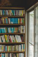 ゲストハウスにある図書室