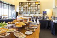 Jídlo v hotelu nebo okolí