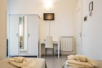 A television and/or entertainment centre at B&b Glamour