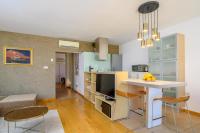 Kuchyň nebo kuchyňský kout v ubytování Luxury apartment Eni on the West Coast