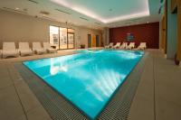 Bazén v ubytovaní Hotel Sport alebo v jeho blízkosti