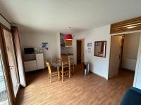 Kuchyňa alebo kuchynka v ubytovaní Studio Orelle 3 Vallées - Spa & Piscine - Apt 004