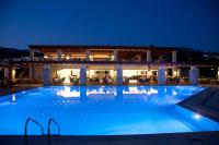 Bazén v ubytovaní Island Blue Hotel alebo v jeho blízkosti