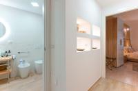 A bathroom at Montellino's Suite Oro