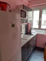 Kuchy&#x148;a alebo kuchynka v ubytovan&iacute; Appartement Petroff