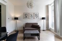 A seating area at Be Mate Casa Di Bava