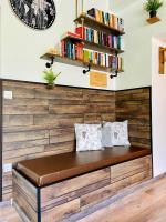 The library in the holiday home