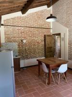 A kitchen or kitchenette at Agriturismo Diffuso Monte Oliveto Maggiore