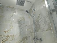 Koupelna v ubytování Modern En-suite Doubles in Boston Town Spacious & Contemporary Rooms