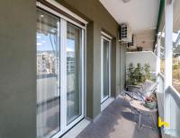 Balkón alebo terasa v ubytovaní Urban Views, Modern Apartment In The Heart of Athens
