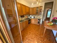 Kuchyňa alebo kuchynka v ubytovaní Villa Rosina Terrazzo