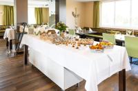 Jídlo v hotelu nebo okolí