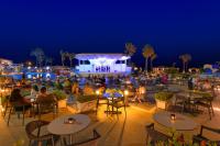 Reštaurácia alebo iné gastronomické zariadenie v ubytovaní Rodos Palladium Leisure & Wellness