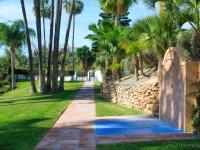 A garden outside Apartment Oasis by Interhome