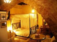 Posteľ alebo postele v izbe v ubytovaní Ifigenia Traditional Rooms & Maisonettes