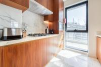 Kuchyň nebo kuchyňský kout v ubytování RH- Downtown Delight, spacious 01BR near Dubai Mall & Burj Khalifa, RP Heights
