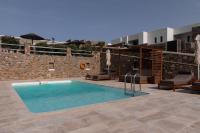 Bazén v ubytování Senses Luxury Suites & Villas nebo v jeho okolí
