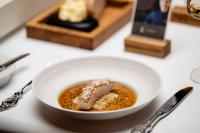 Jídlo v hotelu nebo okolí