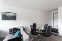 Posezení v ubytování Cosy 1 Bedroom Apartment in Leeds