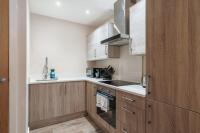 Kuchyň nebo kuchyňský kout v ubytování Spacious 2 Bed Apartment in Manchester Centre