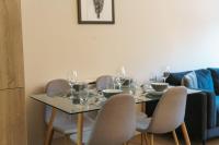 Posezení v ubytování Spacious 2 Bed Apartment in Manchester Centre