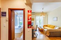 Posteľ alebo postele v izbe v ubytovaní Athens Strawberry Hideaway - City Chic Retreat