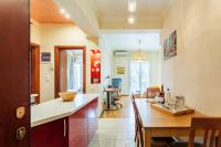 Posedenie v ubytovaní Athens Strawberry Hideaway - City Chic Retreat