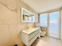 Łazienka w obiekcie Superbe Penthouse avec vue panoramique sur la mer