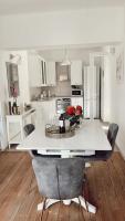 Kuchyň nebo kuchyňský kout v ubytování Ortenca Apartment