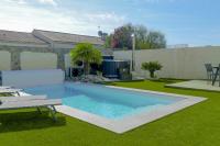 Bazén v ubytovaní Superbe maison de vacances avec piscine chauffée et bain nordique - 8 pers alebo v jeho blízkosti