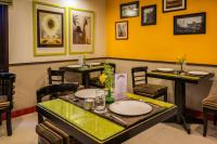 Restaurace v ubytování Home@F37 Kailash Colony Metro