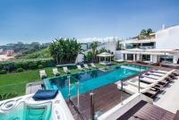 Bazén v ubytování Villa Plage Grande - Superstar luxury - Beachtop nebo v jeho okolí