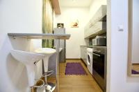 Kuchyňa alebo kuchynka v ubytovaní Premium Apartment by Hi5 - Vitkovics Suite