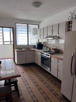 Tranquilo DEPARTAMENTO SAN DIEGOにあるキッチンまたは簡易キッチン