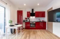 Een keuken of kitchenette bij Grand studio avec terrasse 3