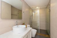 Ein Badezimmer in der Unterkunft Biệt Thự Lan Anh Đà Lạt