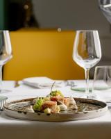 Toit hotelli aladel või selle läheduses