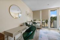 Ein Sitzbereich in der Unterkunft Sandestin Bayfront Studio with balcony and breathtaking views
