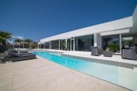 Bazén v ubytování Villa Odyssey with private heated pool in Playa Blanca nebo v jeho okolí